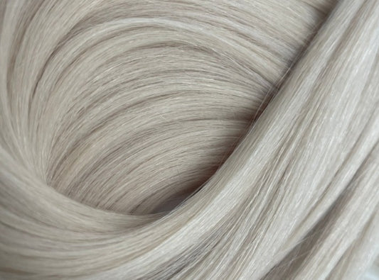 Ash blonde 18B